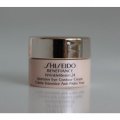 Benefiance - WrinkleResist24 - Intensive Eye Contour Cream von Shiseido