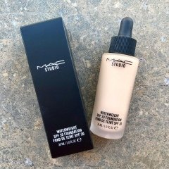 Studio Waterweight SPF 30 Foundation