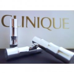 Colour Surge Butter Shine Lipstick von Clinique