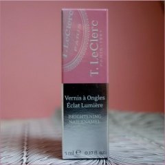 Vernis à Ongles Éclat Lumière Brightening Nail Enamel von T. LeClerc