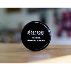Natural Mineral Powder von benecos
