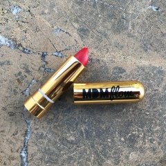 Semi-Matte Lipstick Supreme von MDMflow