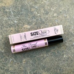 Size Queen Mascara