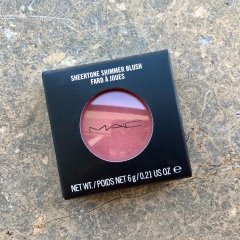 Sheertone Shimmer Blush