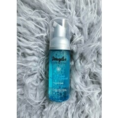 Essential - Light Foam Make-Up Remover Cornflower Extract von Douglas Collection