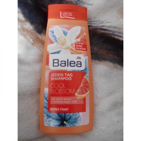 Jeden Tag Shampoo - Cool Blossom - mit Neroli-Blüten- und Blutorangen-Duft von Balea