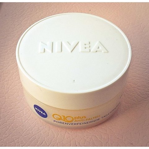 Q10 plus Anti-Falten - Porenverfeinernde Tagespflege von Nivea