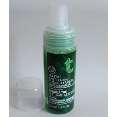 Tea Tree - Skin Clearing Foaming Cleanser von The Body Shop