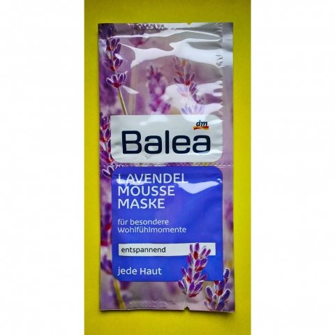 Lavendel Mousse Maske von Balea