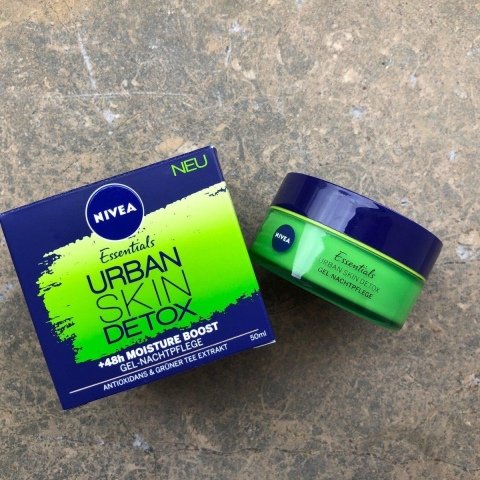Essentials - Urban Skin Detox - +48h Moisture Boost - Gel-Nachtpflege von Nivea
