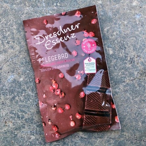 Pflegebad Schokolade/ Rosa Pfeffer von Dresdner Essenz