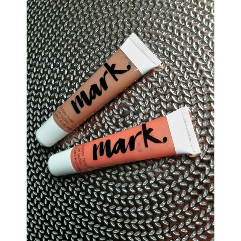 mark. - Glossy Tube Lip Gloss von Avon
