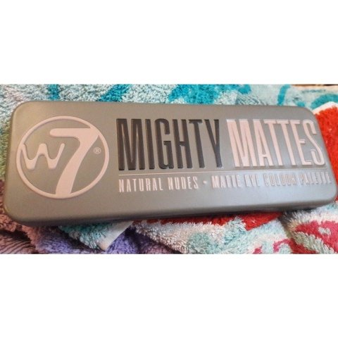 Mighty Mattes Natural Nudes Matte Eye Colour Palette von W7 Cosmetics