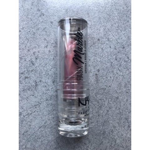 Faux Marble Lipstick von NYX