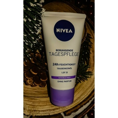 Beruhigende Tagespflege 24h Feuchtigkeit Sensible Haut von Nivea