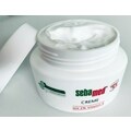 Creme mit 2% Vitamin E von Sebamed