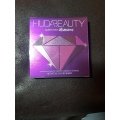 Amethyst Obsessions Palette von Huda Beauty