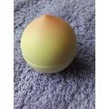 Mini Fruit Lip Balm - Peach von TonyMoly